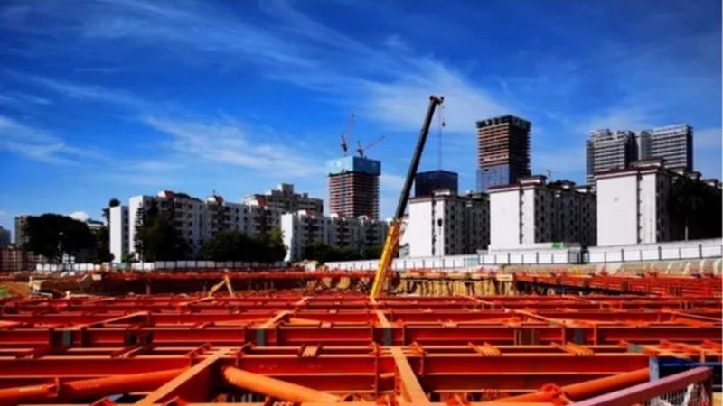 深圳地建公司组织岩土设计技术人员赴罗湖一张弦梁基坑支护工地考察学习
