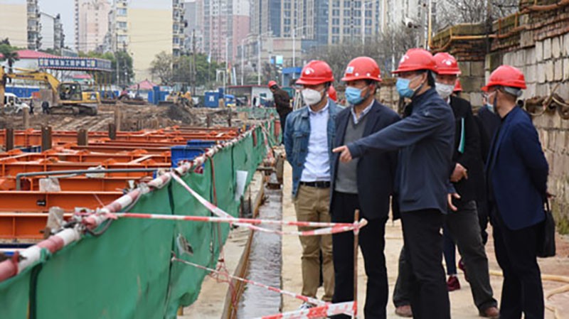 洪文忠到江西张弦梁基坑支护项目指导工作